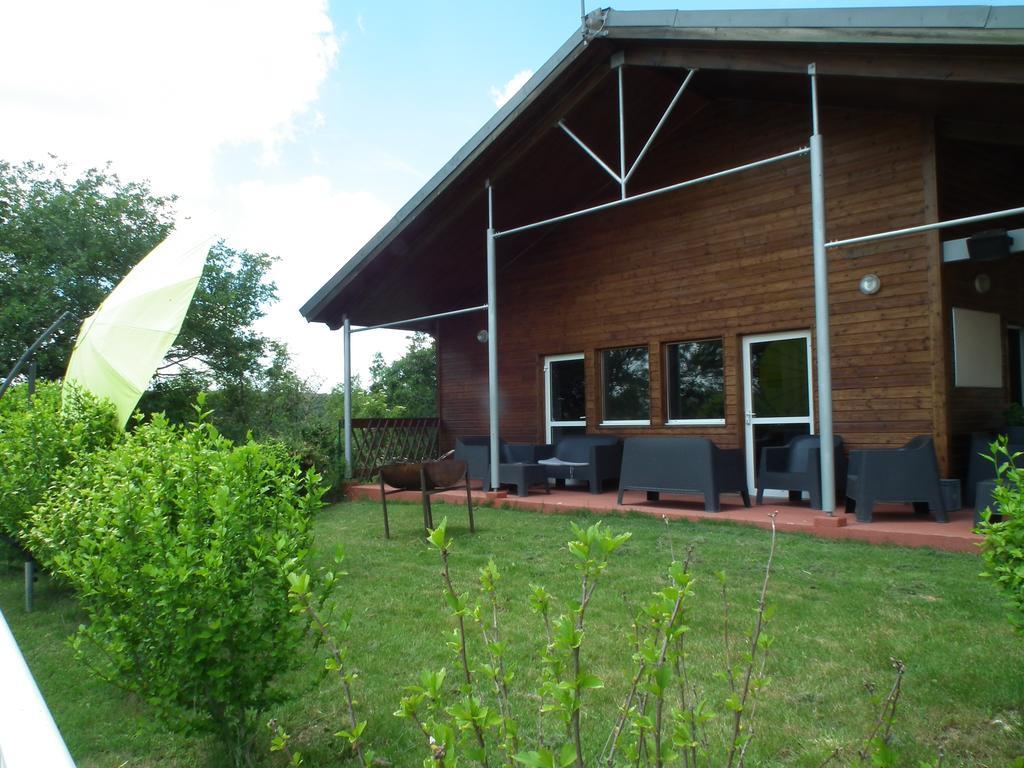 Camping Domaine Vallée du Tarn Saint-Cirgue Exterior foto
